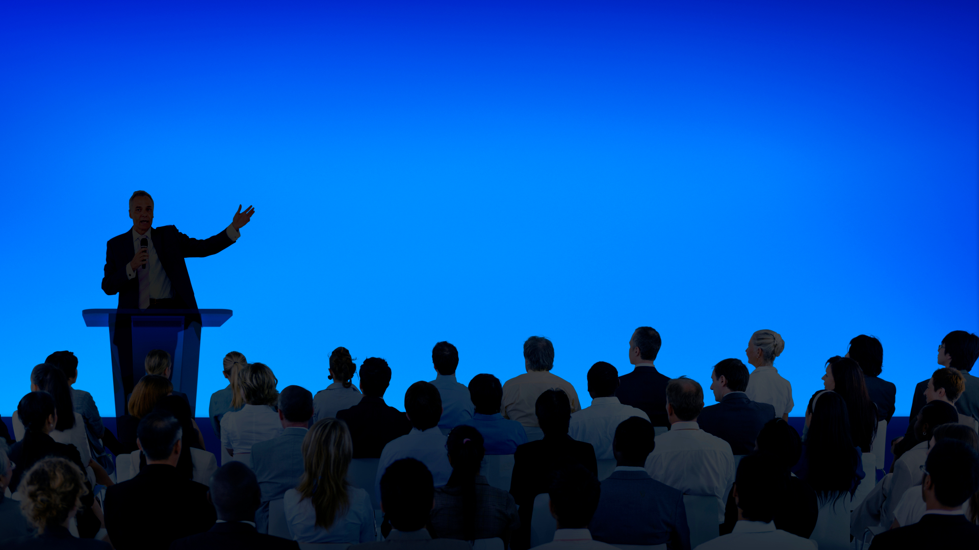 AI in Action · Empresarial
